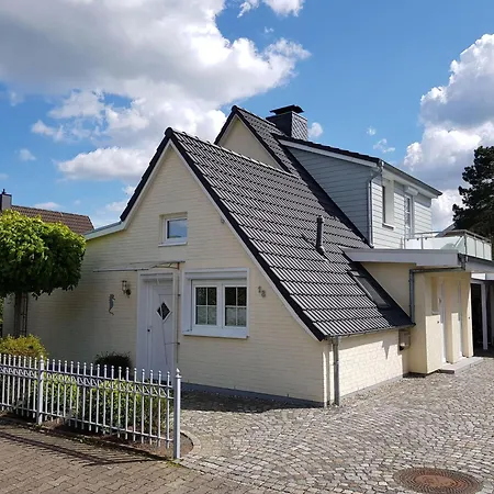 Ferienhaus-sonnenrose-loffhagen-garten-apartment